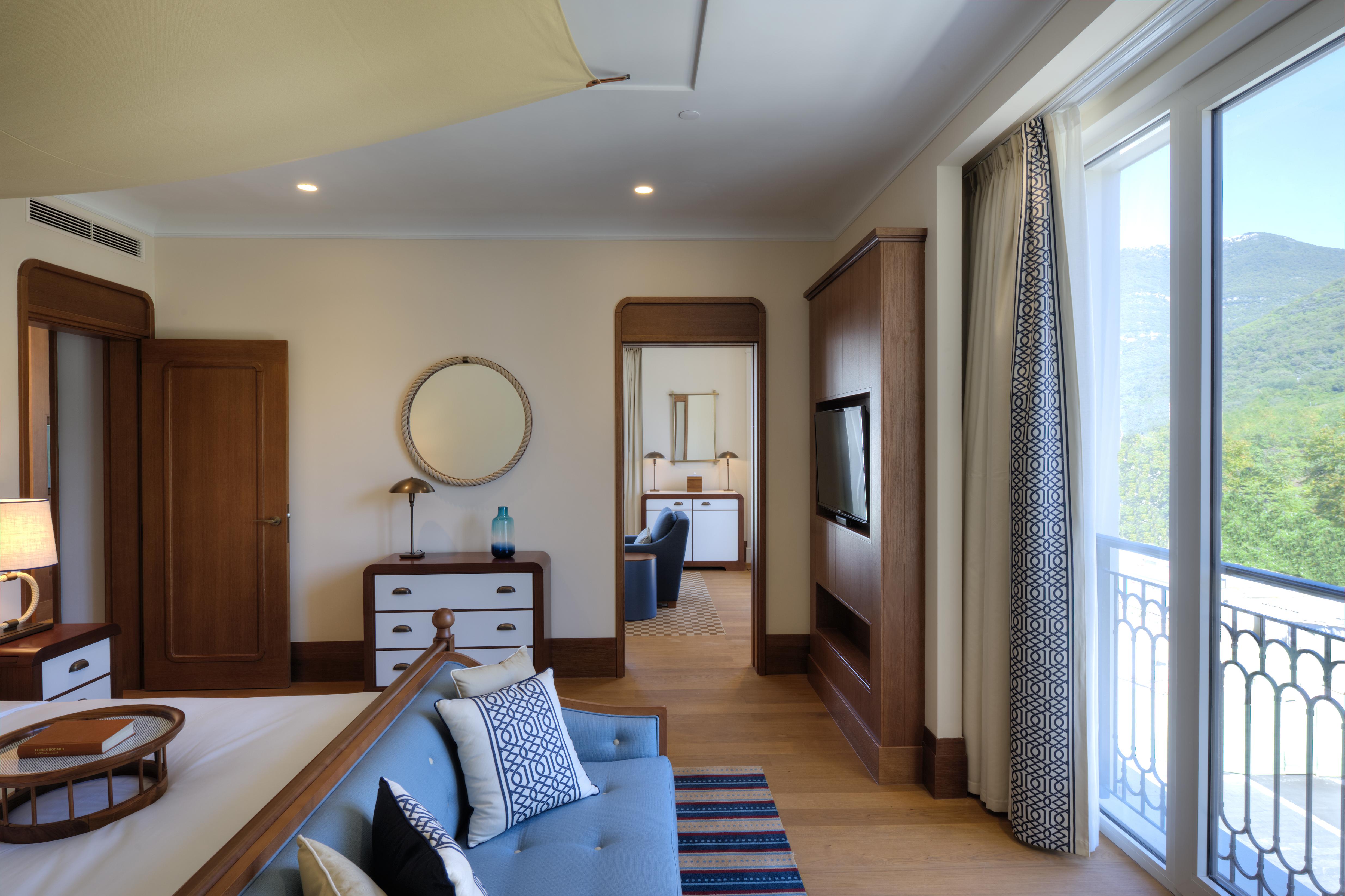 Regent Porto Montenegro Tivat Exterior foto A suite at the hotel