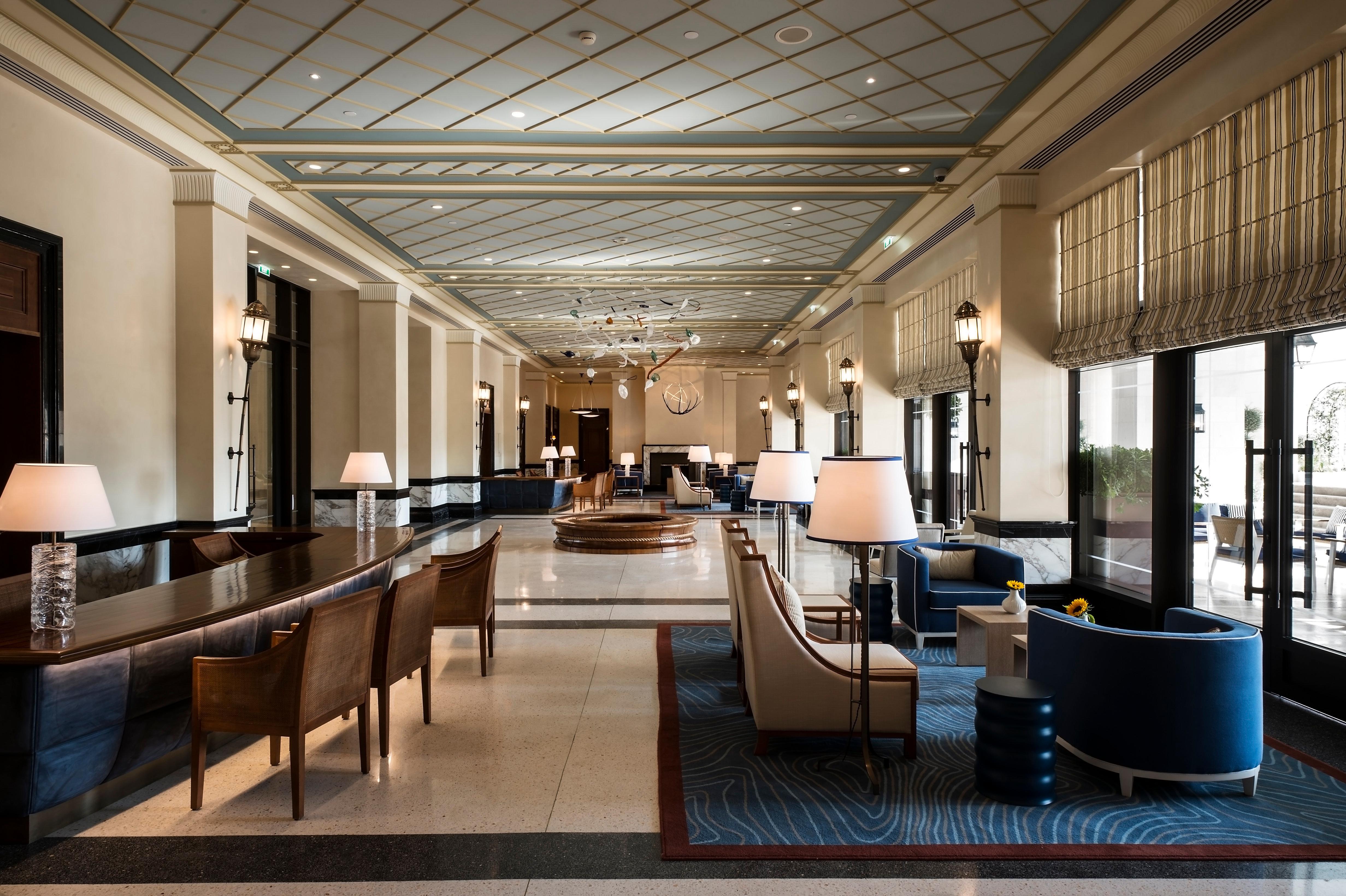 Regent Porto Montenegro Tivat Exterior foto The lobby of the hotel