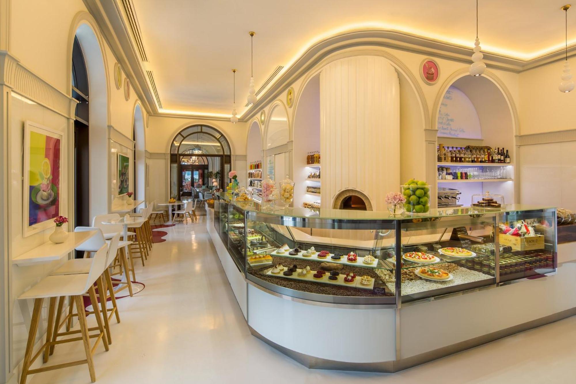 Regent Porto Montenegro Tivat Exterior foto The interior of the restaurant